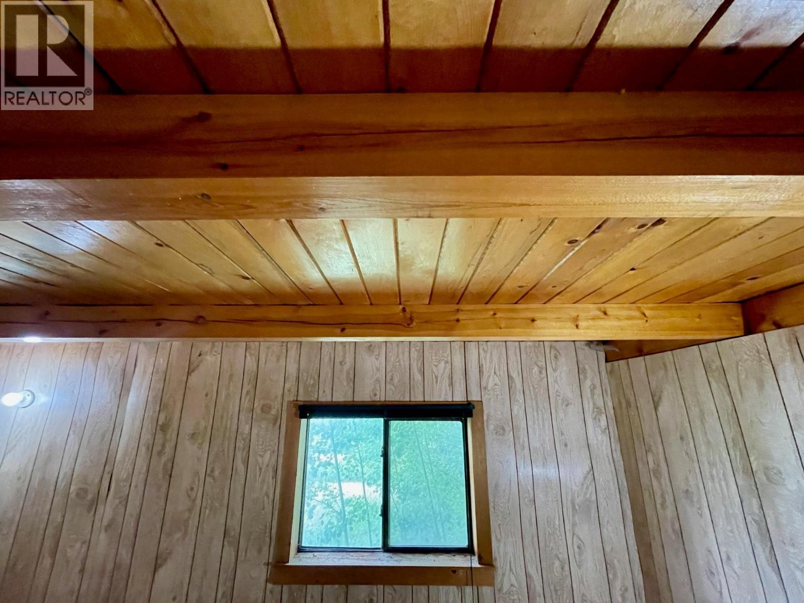 3455 Parson Frontage Road, Golden, BC - Indoor Photo Showing Other Room