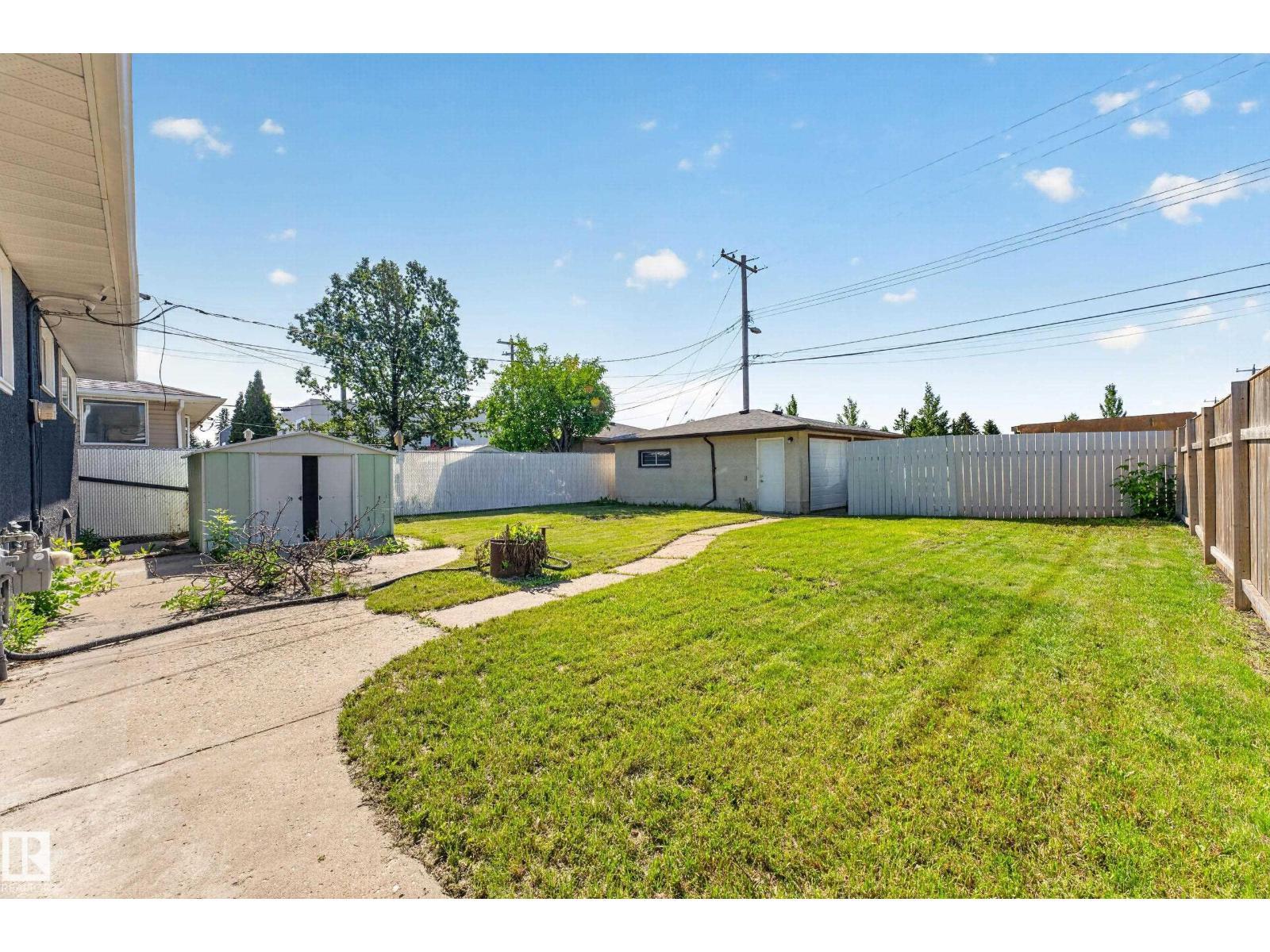 6011 93A Av Nw, Edmonton, AB - Outdoor