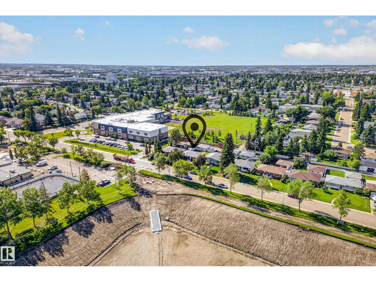 6011 93A Av Nw, Edmonton, AB - Outdoor With View