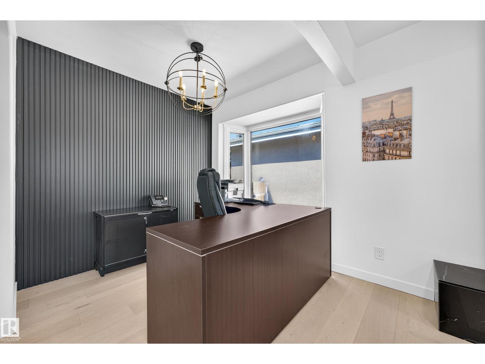 6011 93A Av Nw, Edmonton, AB - Indoor Photo Showing Office