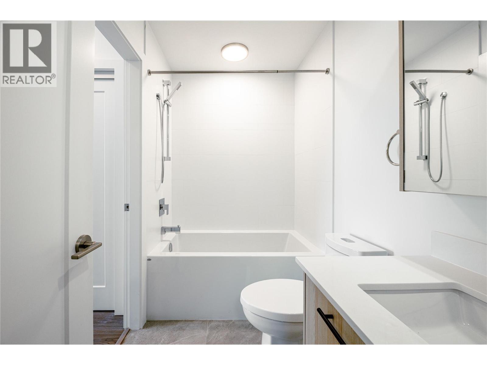 Photo from similar unit. - 1380 Pridham Avenue Unit# 314, Kelowna, BC - Indoor Photo Showing Bathroom