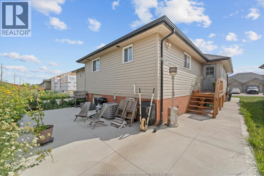 3185 Viola Crescent, Windsor, ON - Outdoor