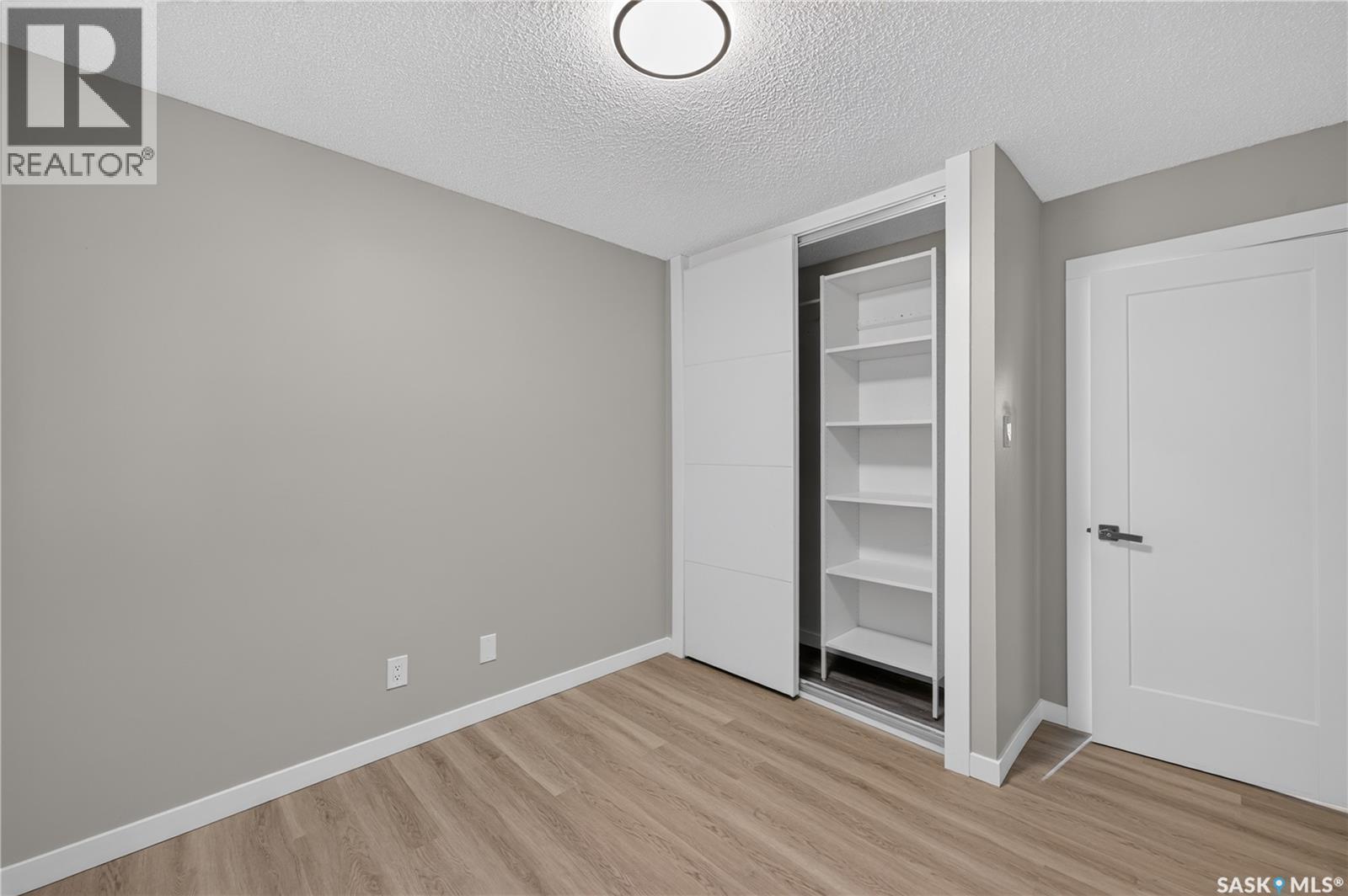 18 University Park Drive, Regina, SK - Indoor Photo Showing Other Room