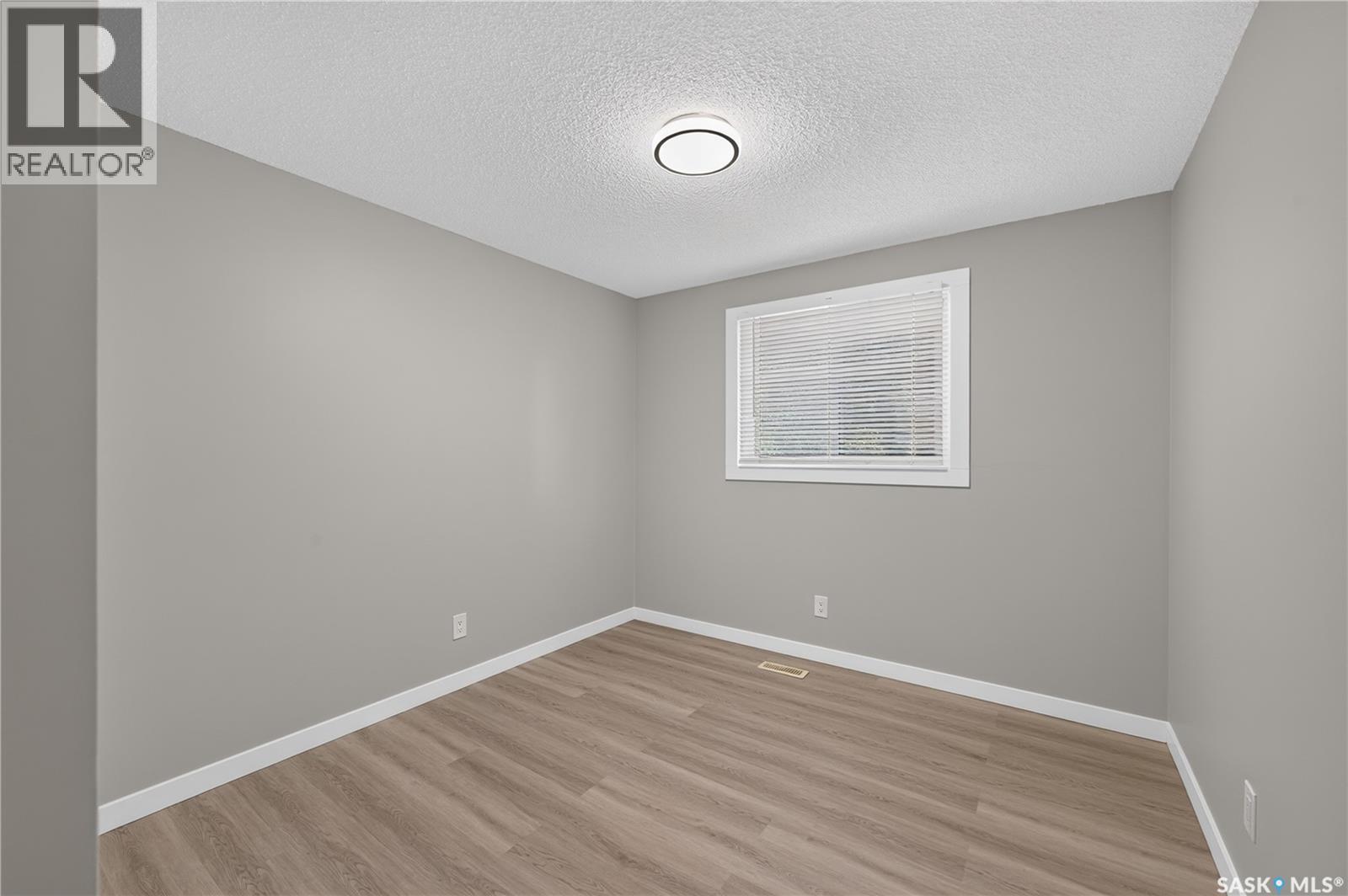 18 University Park Drive, Regina, SK - Indoor Photo Showing Other Room