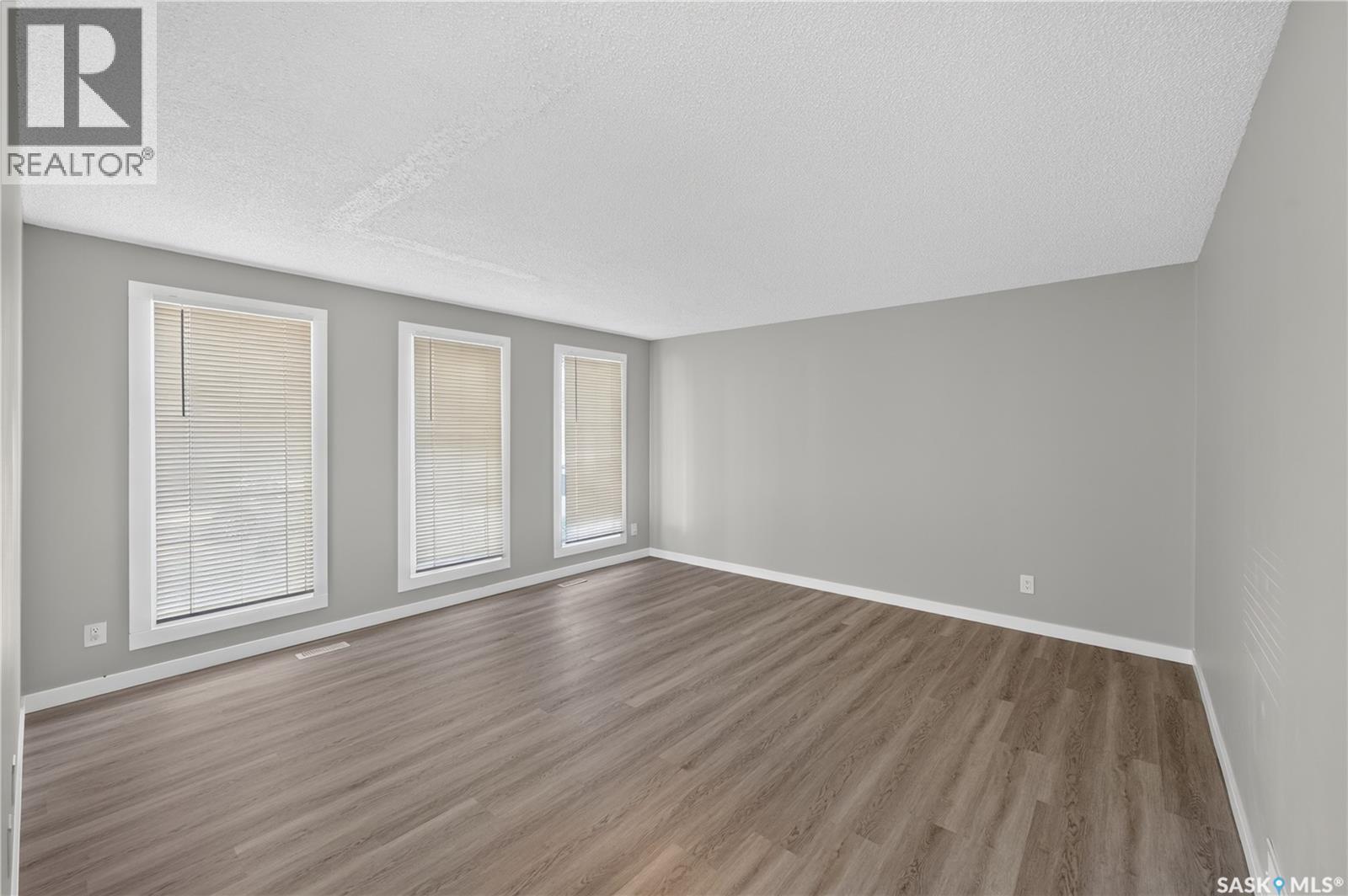 18 University Park Drive, Regina, SK - Indoor Photo Showing Other Room