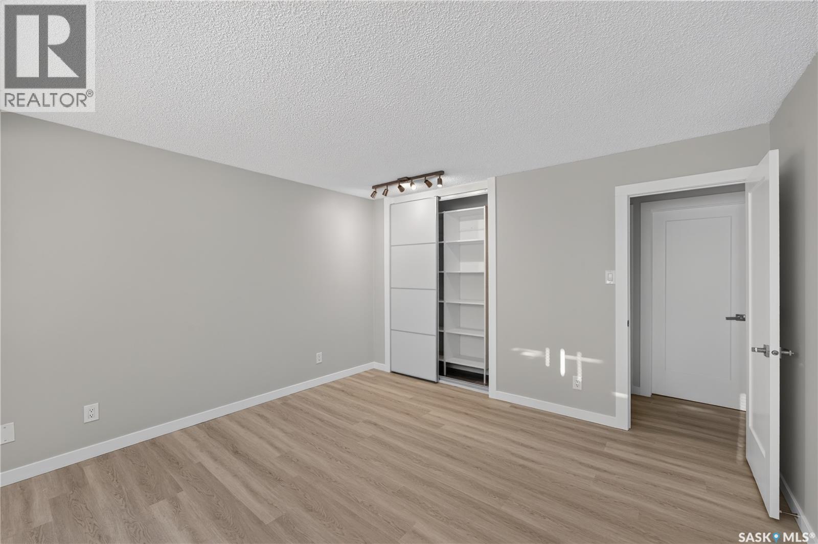 18 University Park Drive, Regina, SK - Indoor Photo Showing Other Room