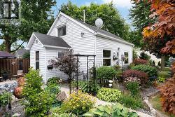 58 Laird AVENUE Essex, ON N8M 1R8