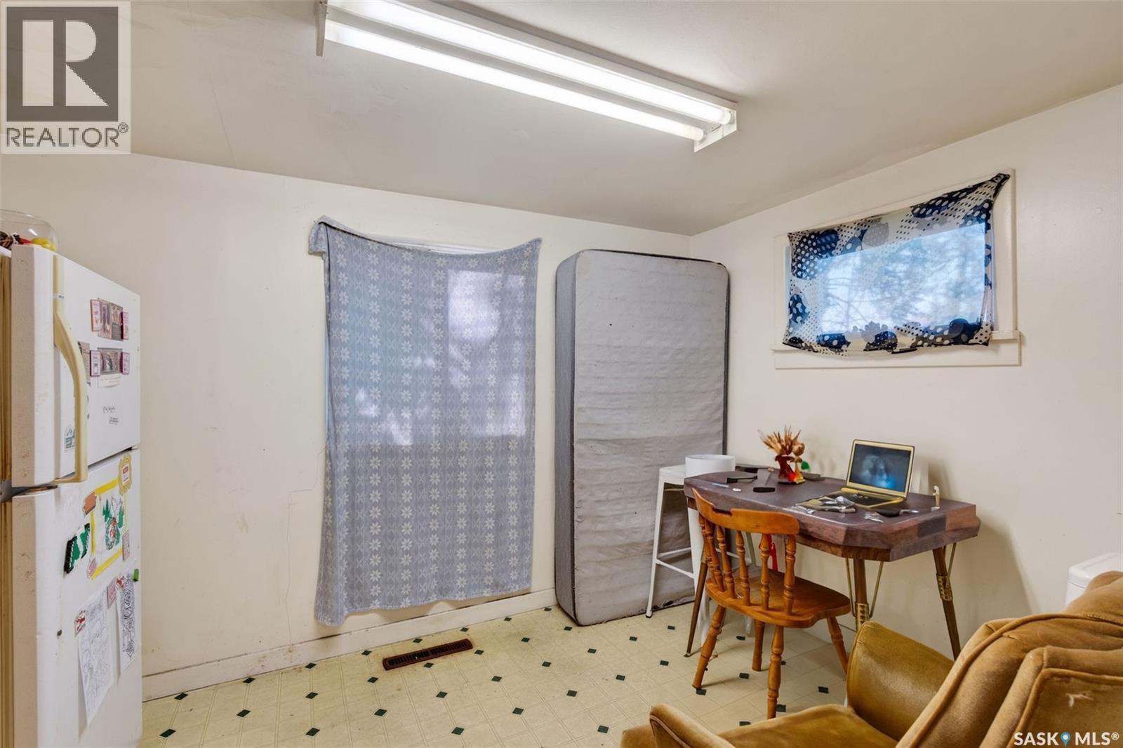 209 V Avenue S, Saskatoon, SK - Indoor Photo Showing Other Room