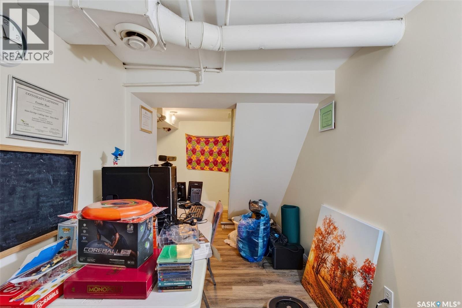 209 V Avenue S, Saskatoon, SK - Indoor Photo Showing Other Room