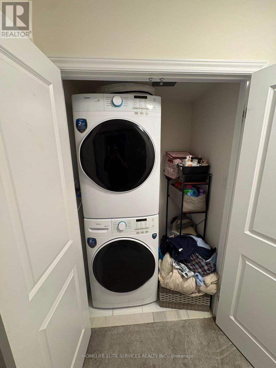 485 Beresford Path, Oshawa, ON - Indoor Photo Showing Laundry Room