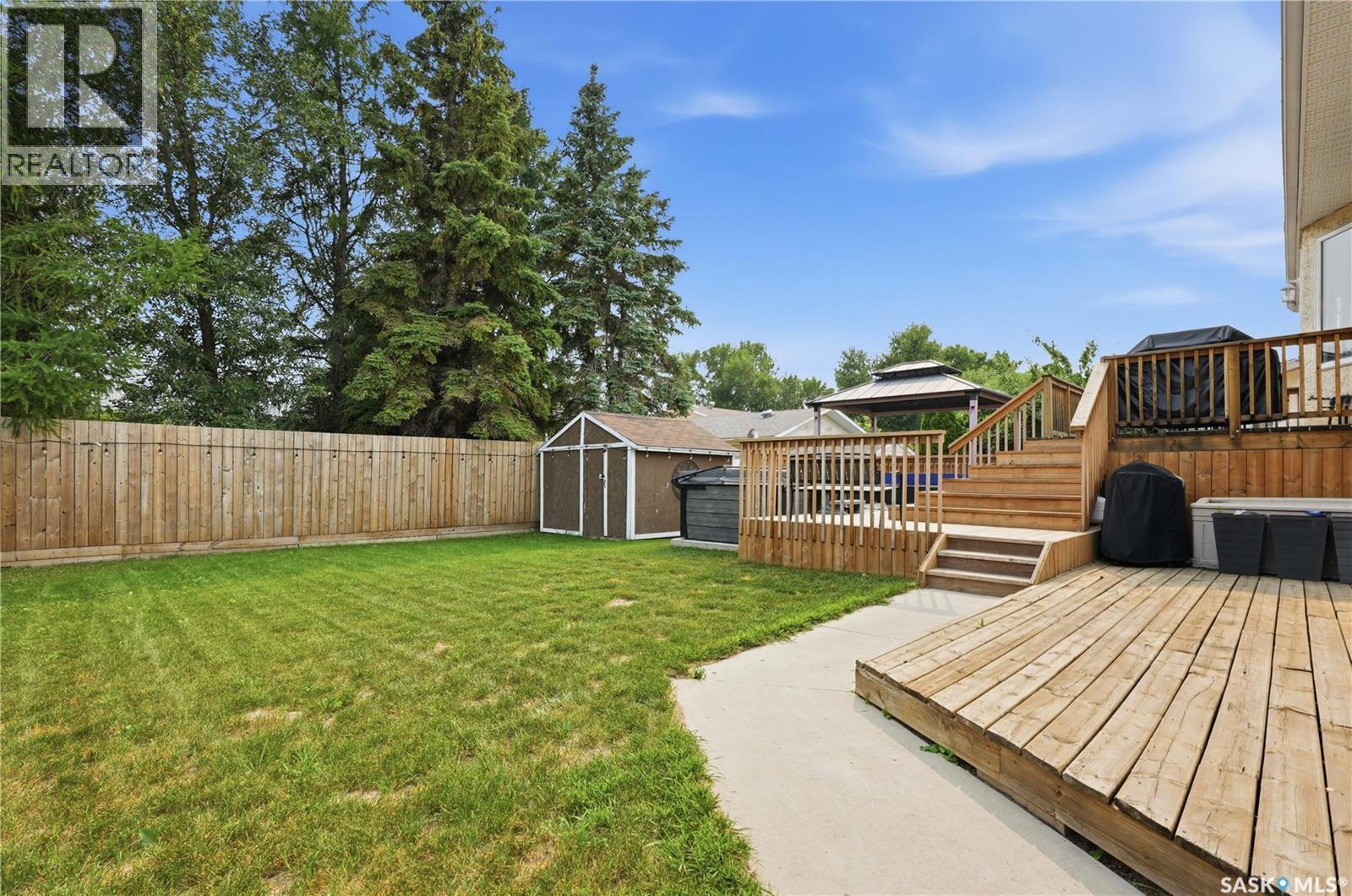 239 Manning Crescent, Saskatoon, SK - Outdoor