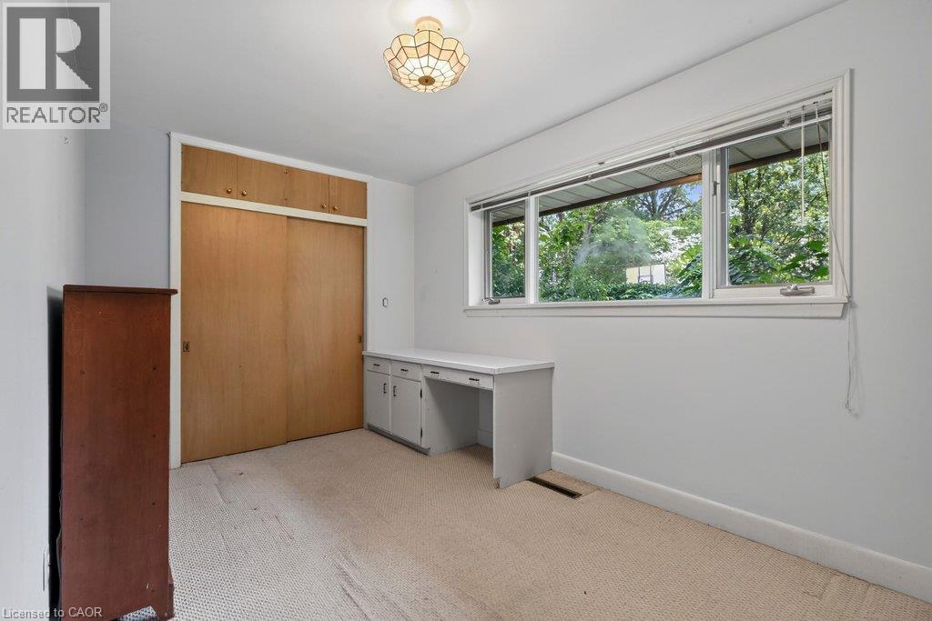 third bedroom with large closet as well - 44 Colquhoun Crescent, Hamilton, ON - Indoor Photo Showing Other Room