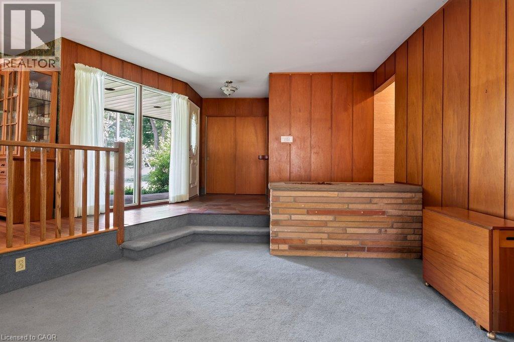 lovely light filled foyer - 44 Colquhoun Crescent, Hamilton, ON - Indoor Photo Showing Other Room