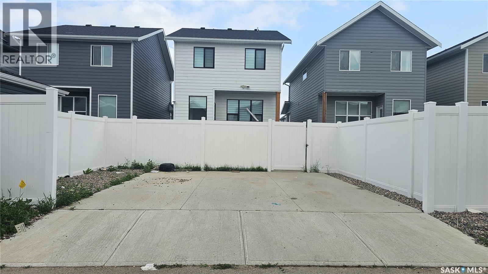148 Rosewood Boulevard E, Saskatoon, SK - Outdoor