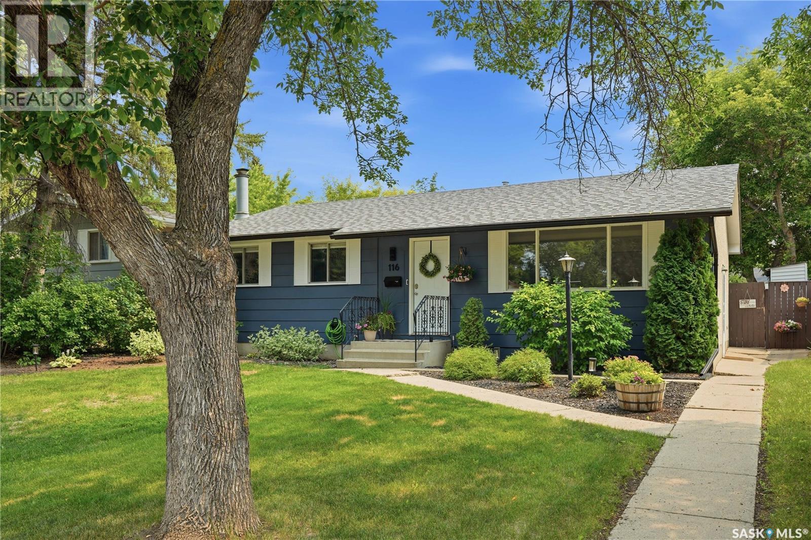 116 Mcmaster Crescent, Saskatoon, SK - Outdoor