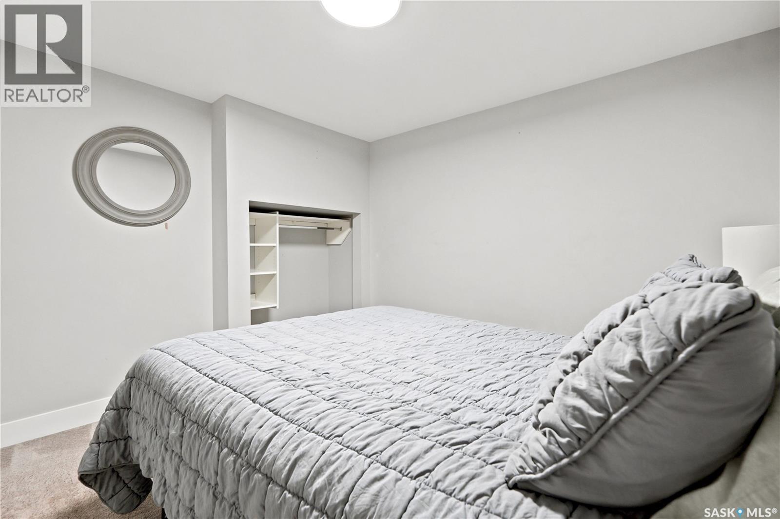 116 Mcmaster Crescent, Saskatoon, SK - Indoor Photo Showing Bedroom