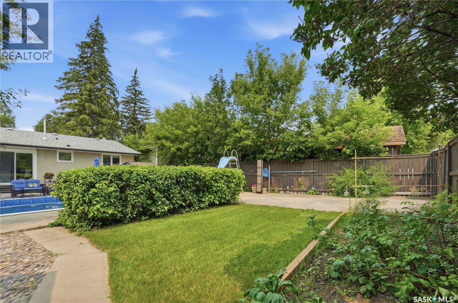 116 Mcmaster Crescent, Saskatoon, SK - Outdoor With Backyard