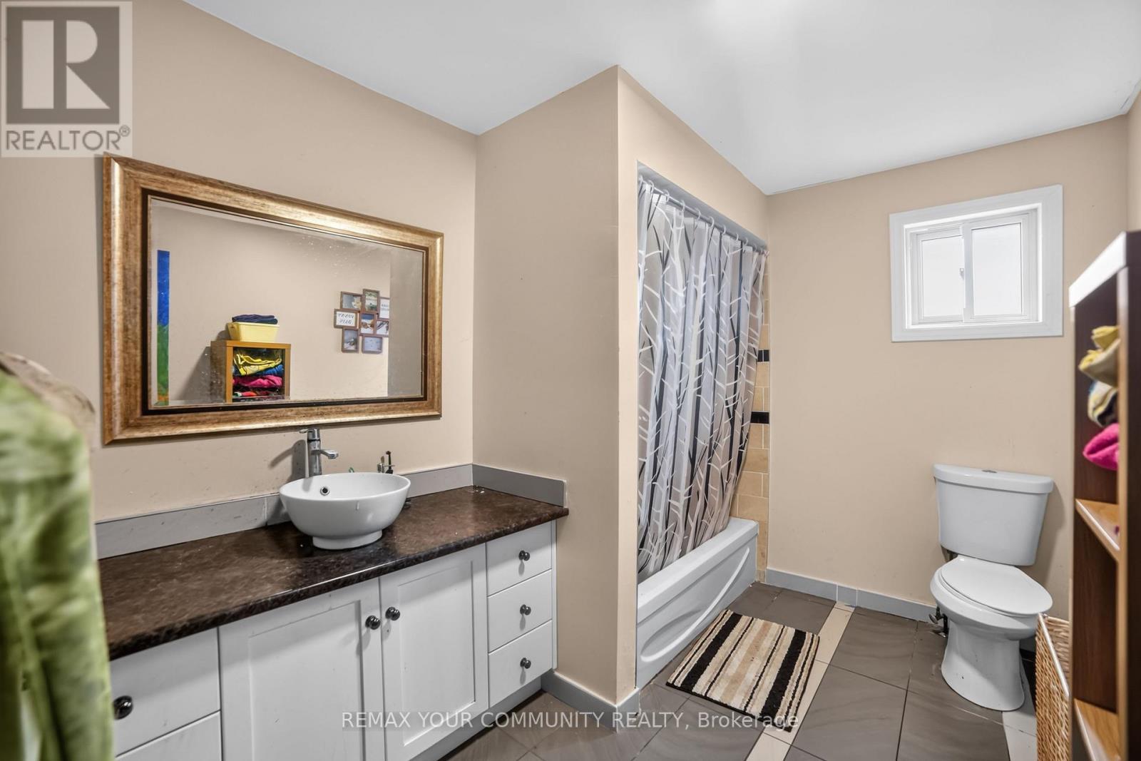79 Westhampton Drive, Vaughan, ON - Indoor Photo Showing Bathroom
