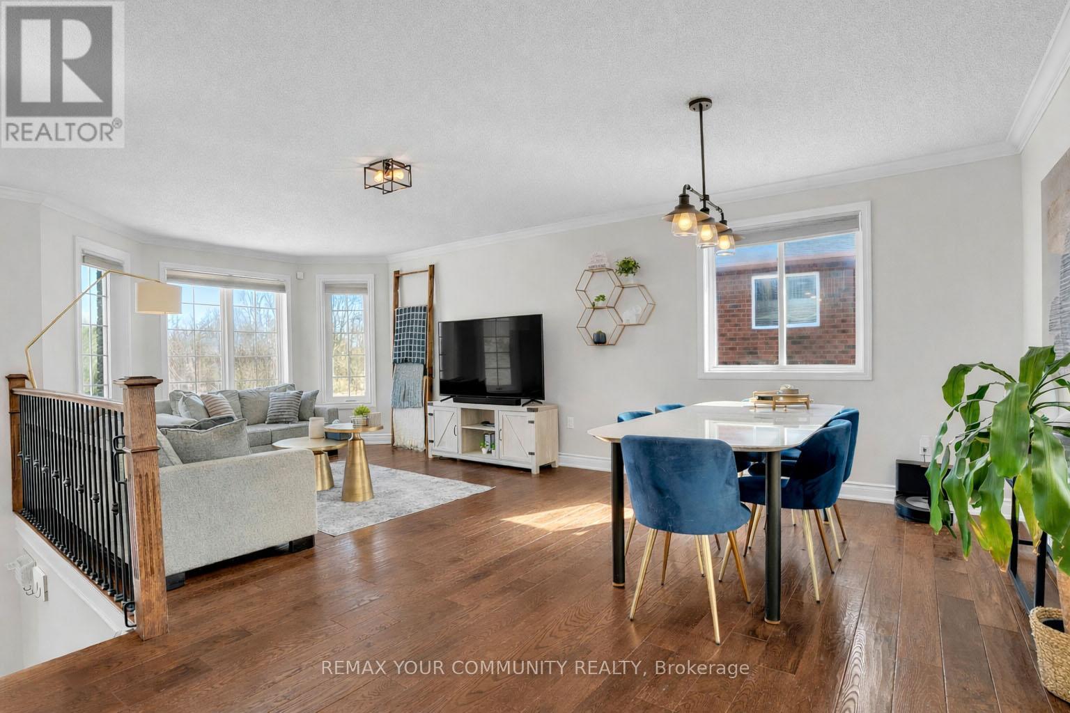 92 Sandringham Drive, Barrie, ON - Indoor Photo Showing Other Room