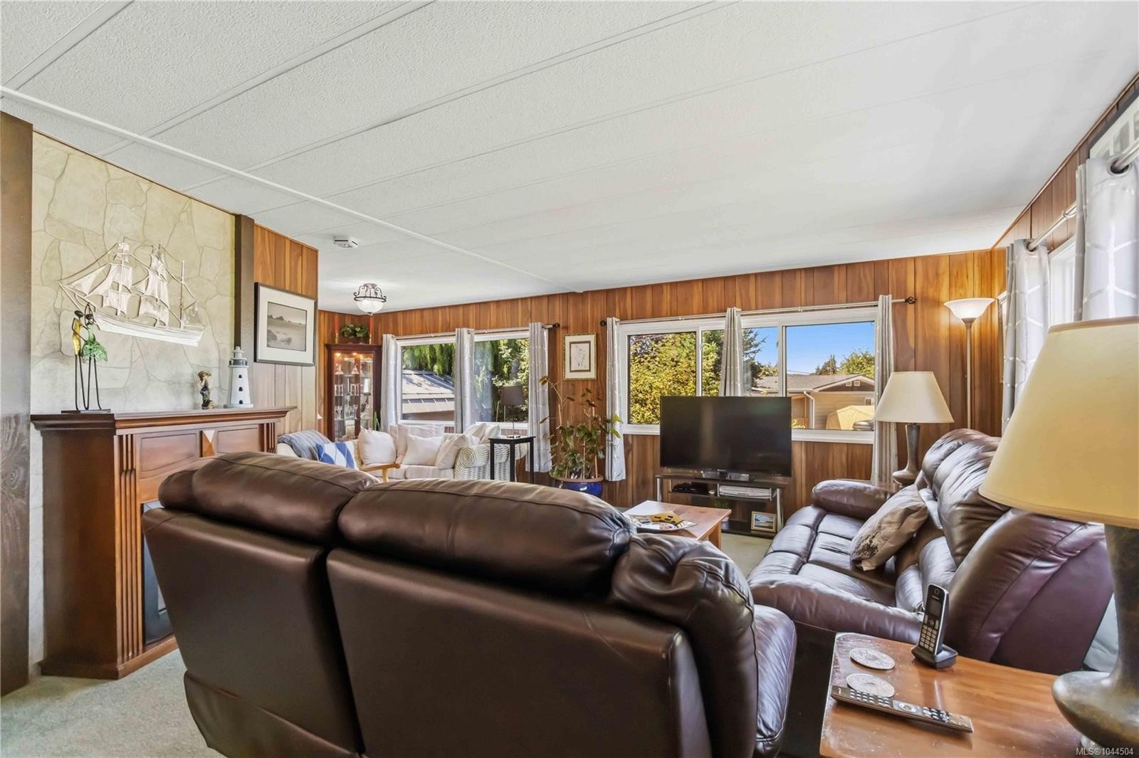 #6-158 Cooper Rd, View Royal, BC
