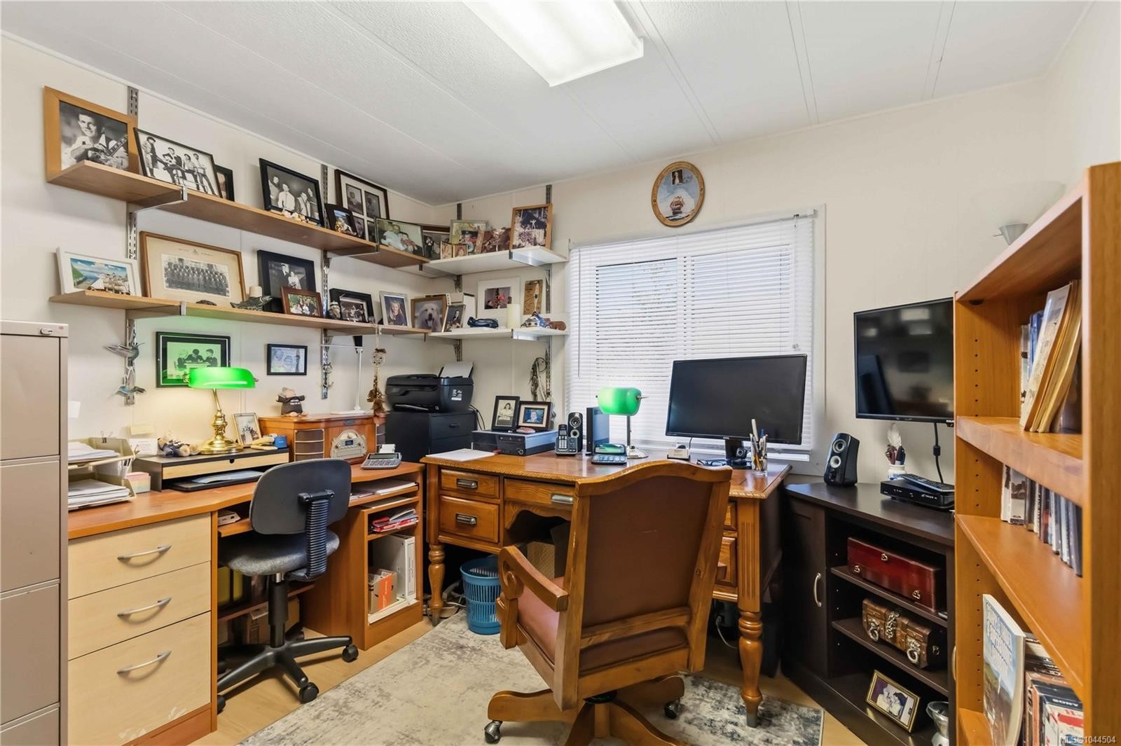 #6-158 Cooper Rd, View Royal, BC