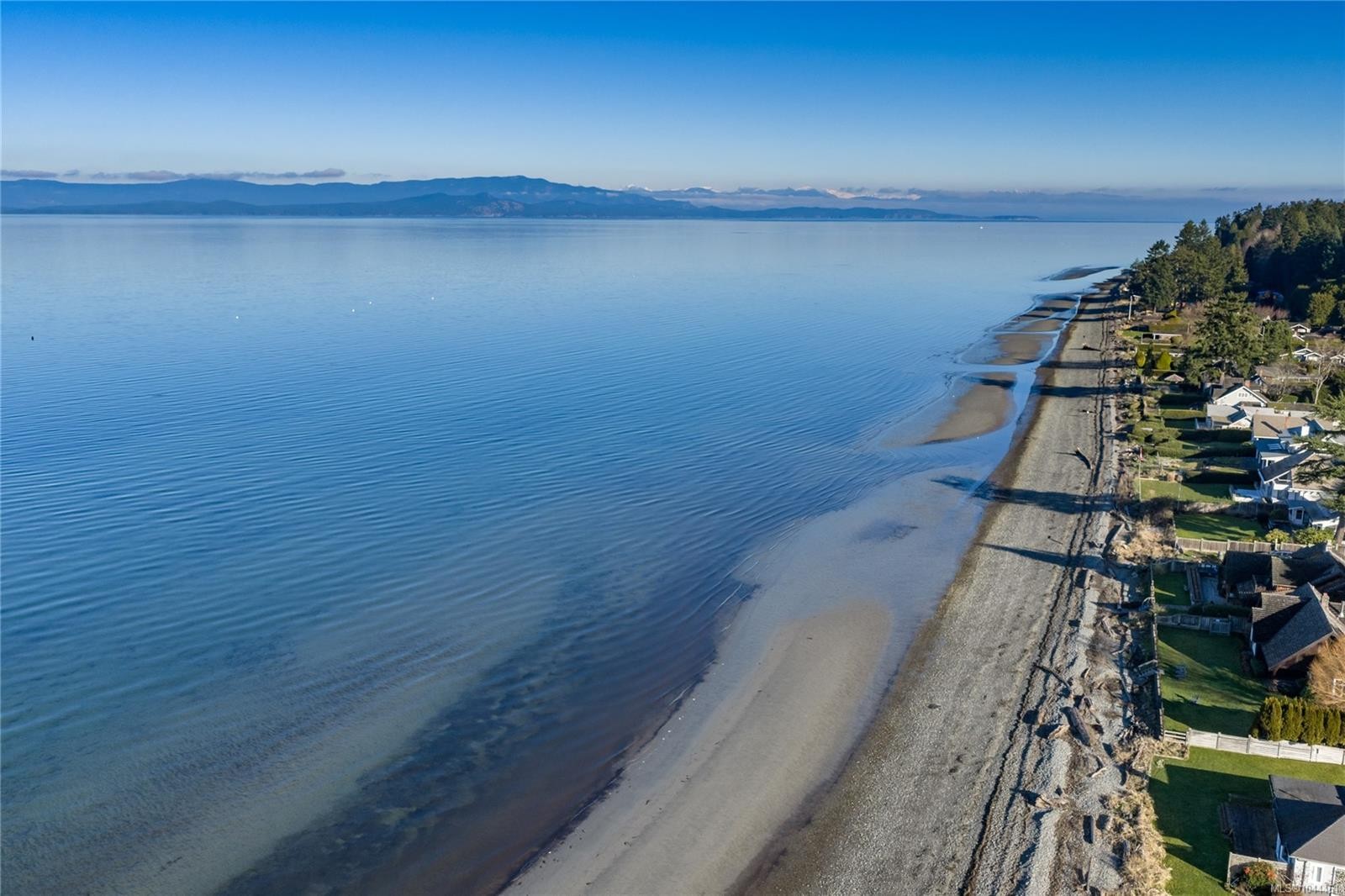 245 Elizabeth Ave, Qualicum Beach, BC