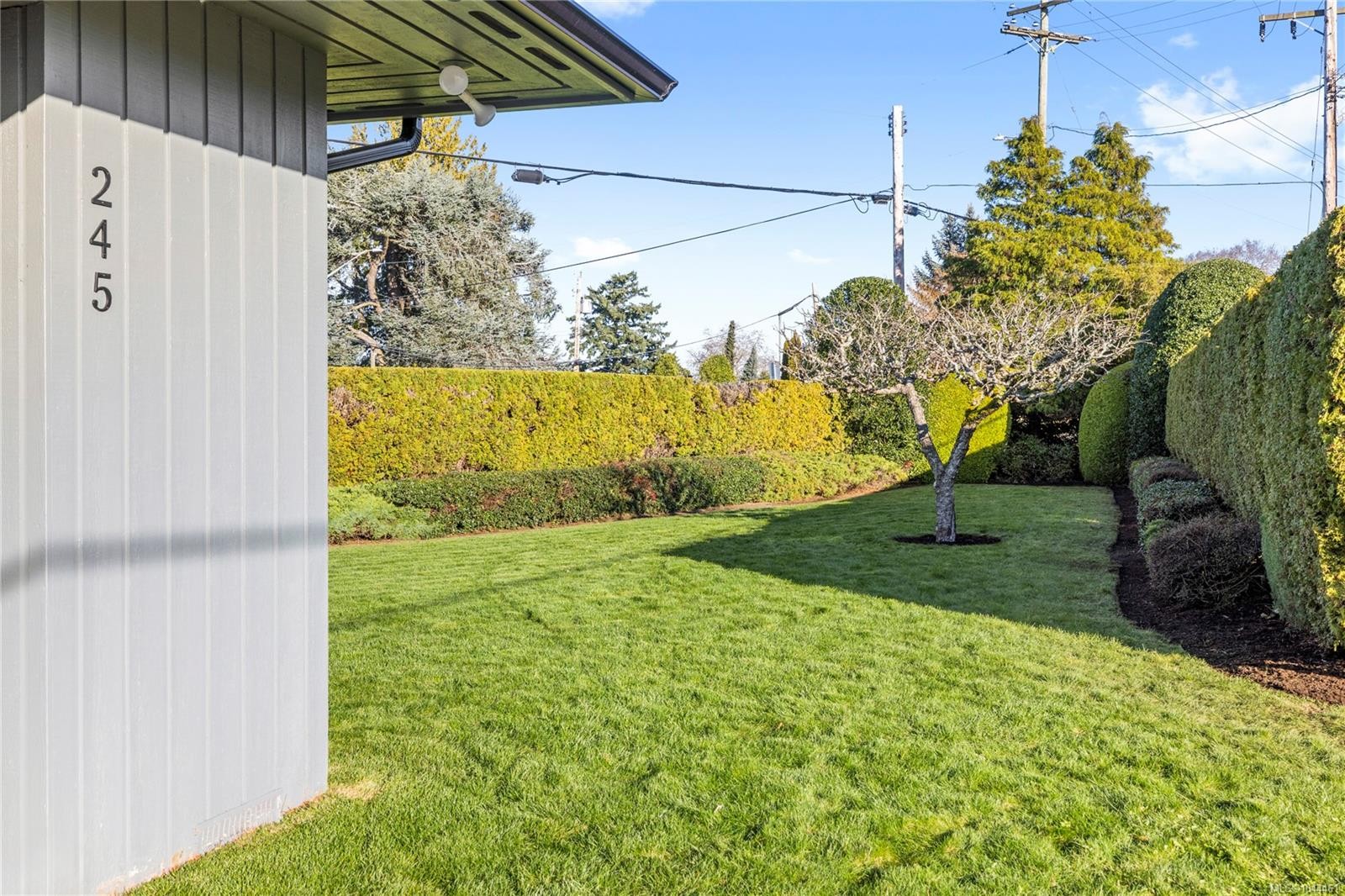 245 Elizabeth Ave, Qualicum Beach, BC