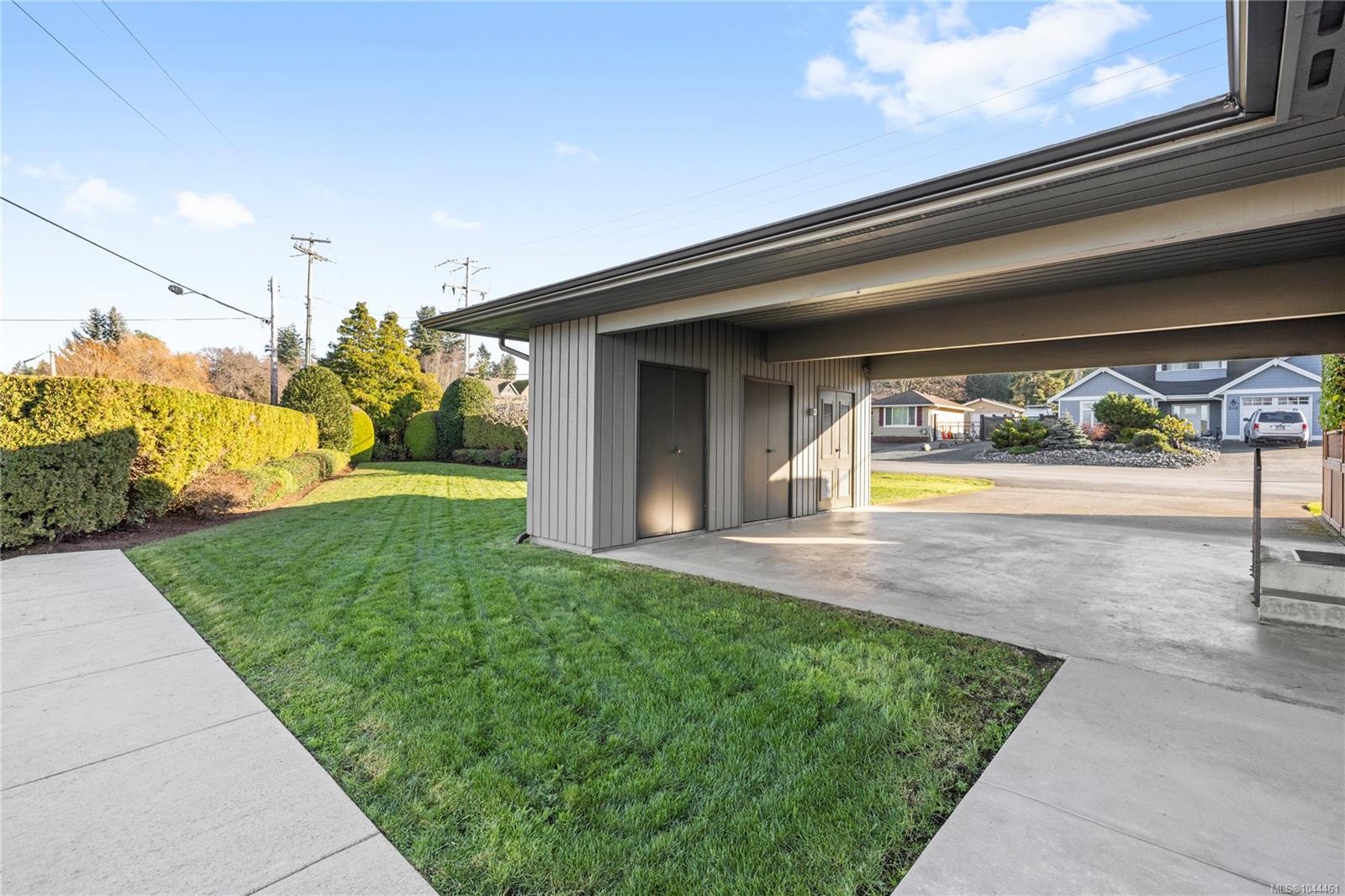245 Elizabeth Ave, Qualicum Beach, BC