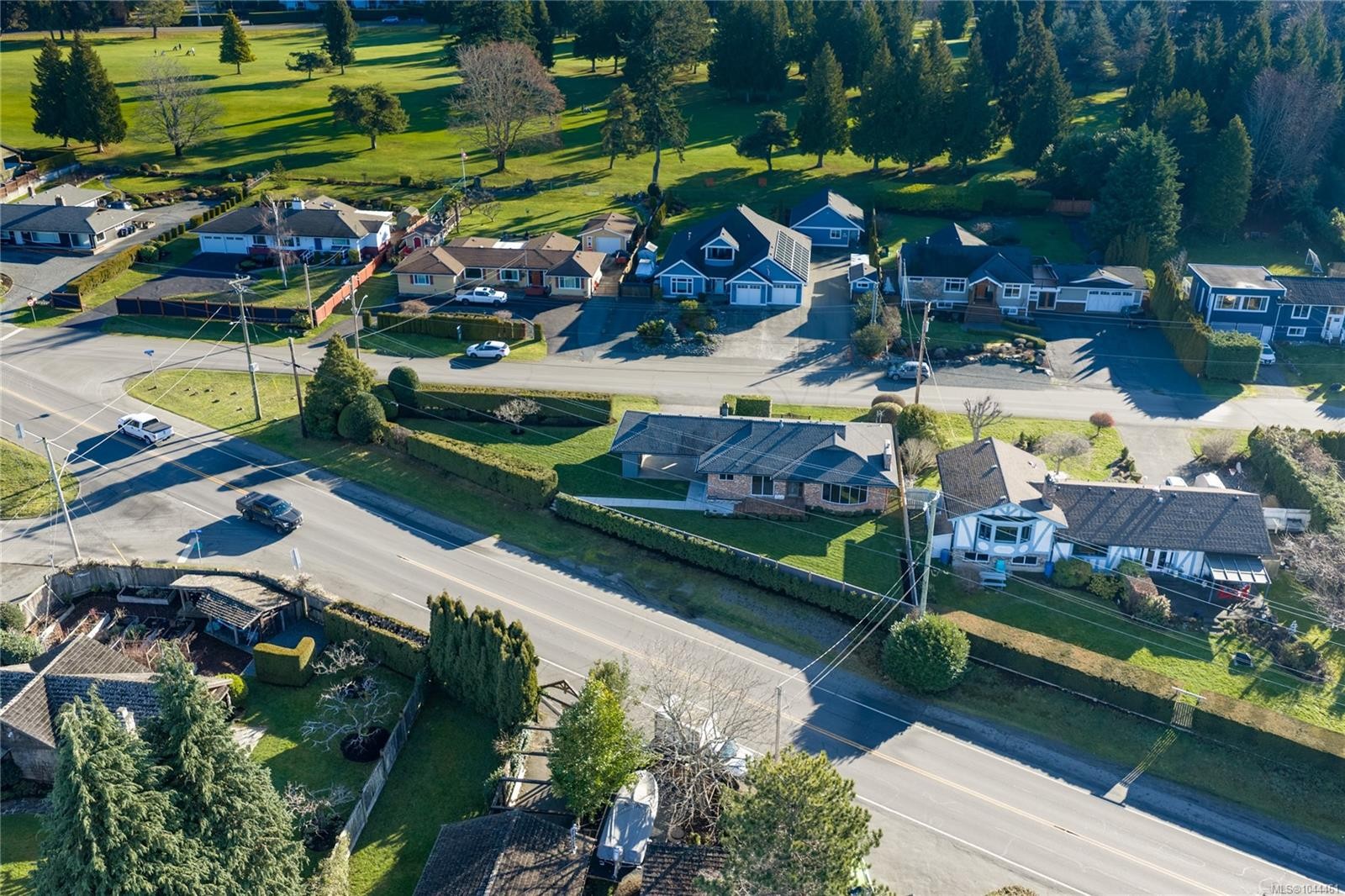 245 Elizabeth Ave, Qualicum Beach, BC