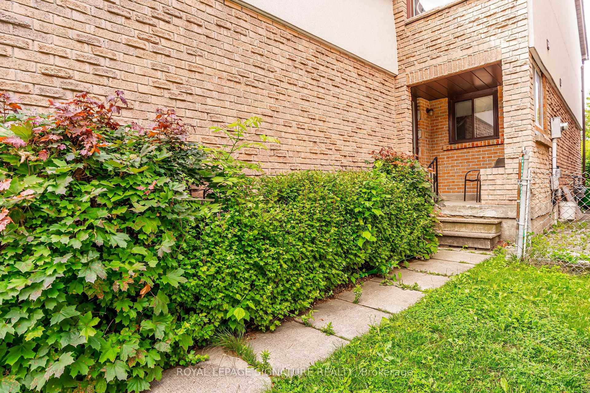 4040 Silverhaze Road, Mississauga, ON - Outdoor