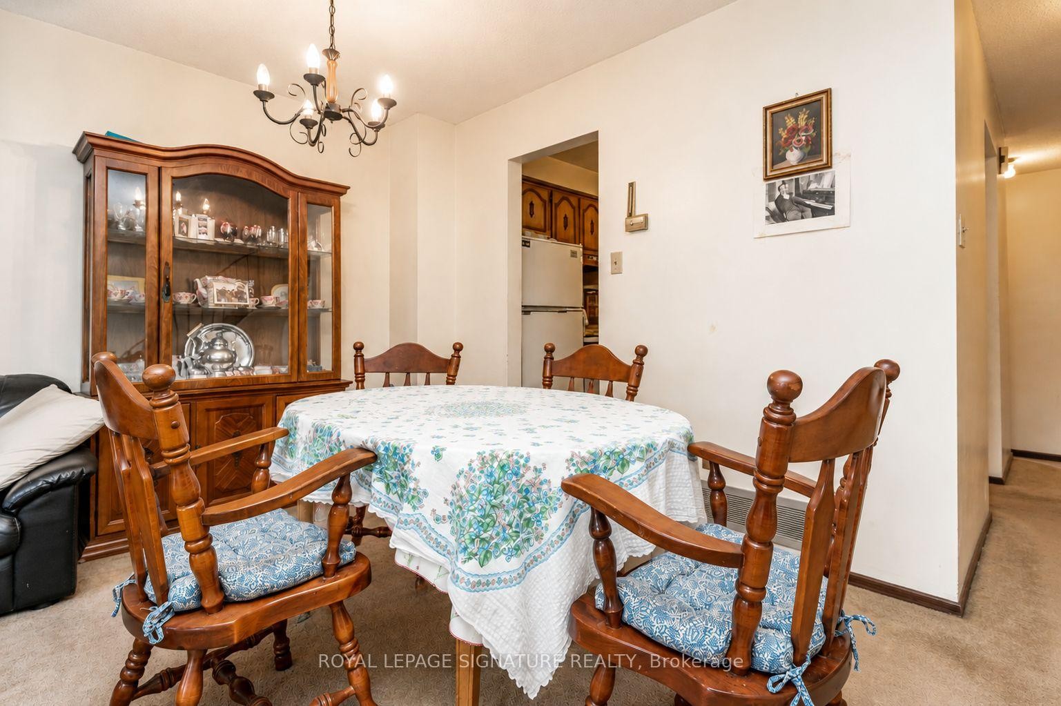 4040 Silverhaze Road, Mississauga, ON - Indoor Photo Showing Dining Room