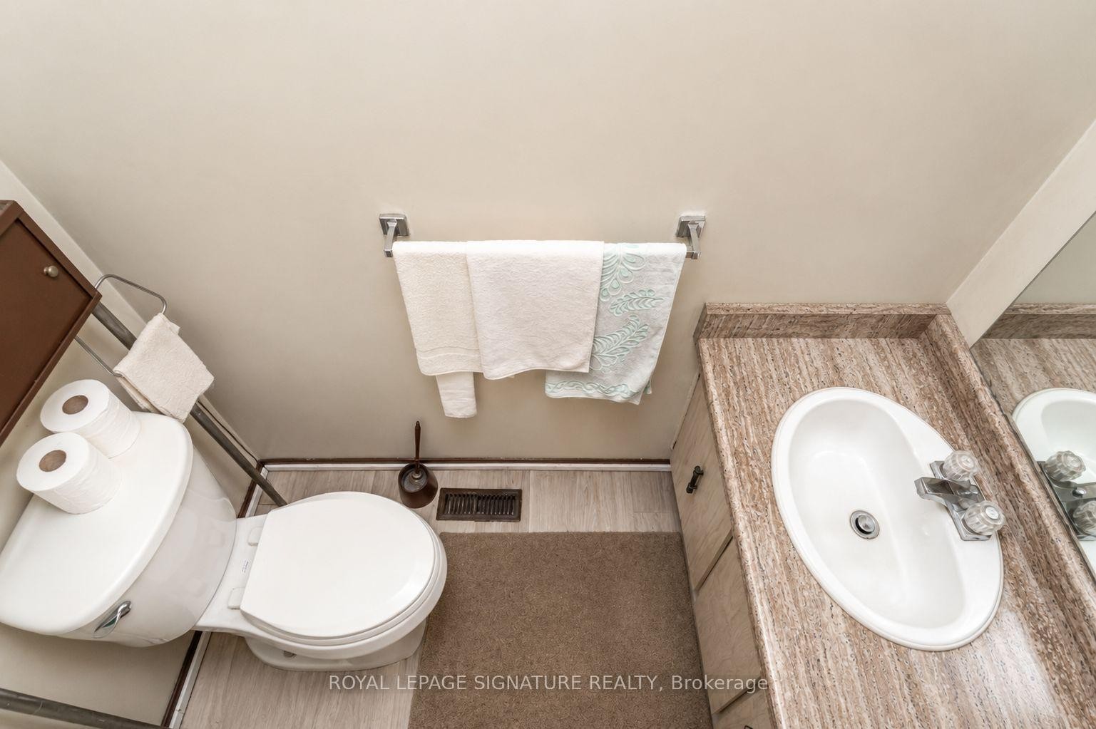 4040 Silverhaze Road, Mississauga, ON - Indoor Photo Showing Bathroom