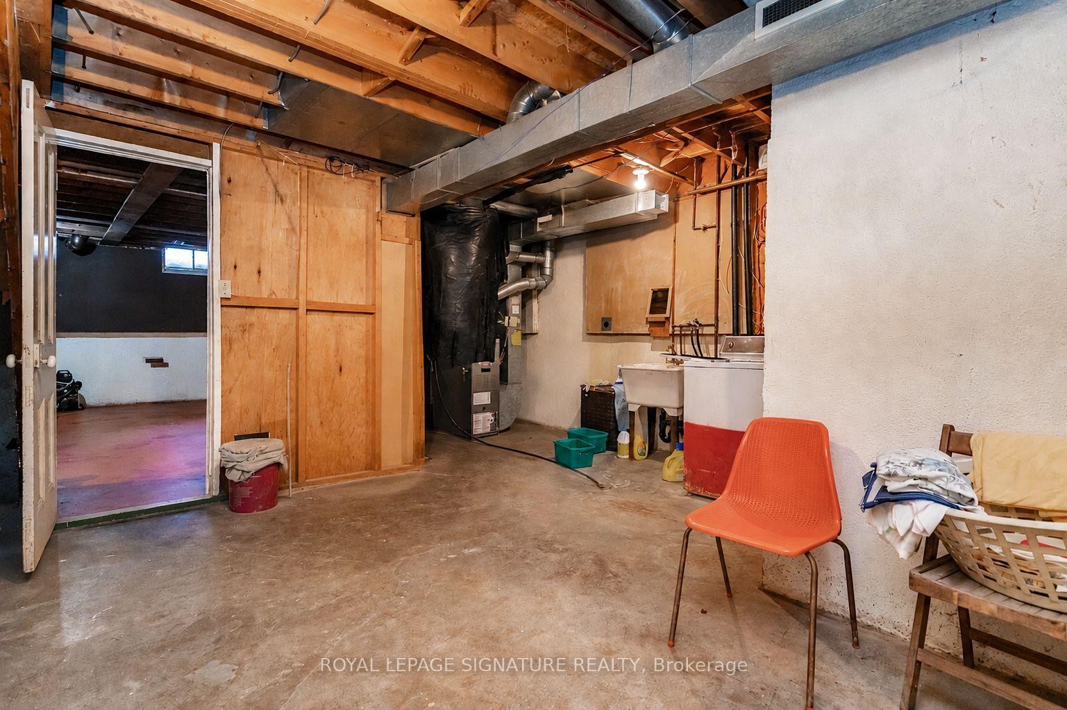 4040 Silverhaze Road, Mississauga, ON - Indoor Photo Showing Basement