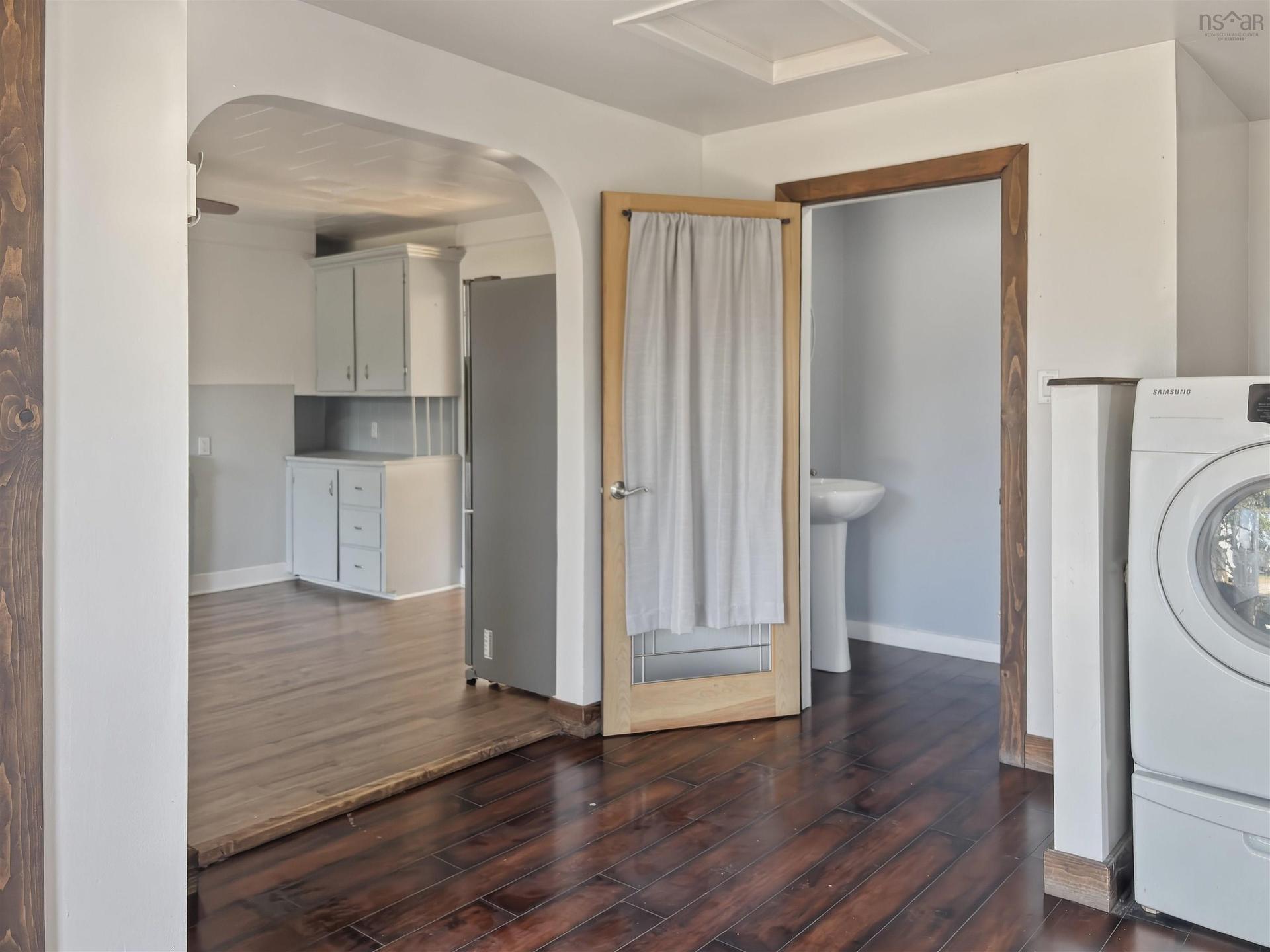 119 Pier Road, Parrsboro, NS - Indoor Photo Showing Laundry Room