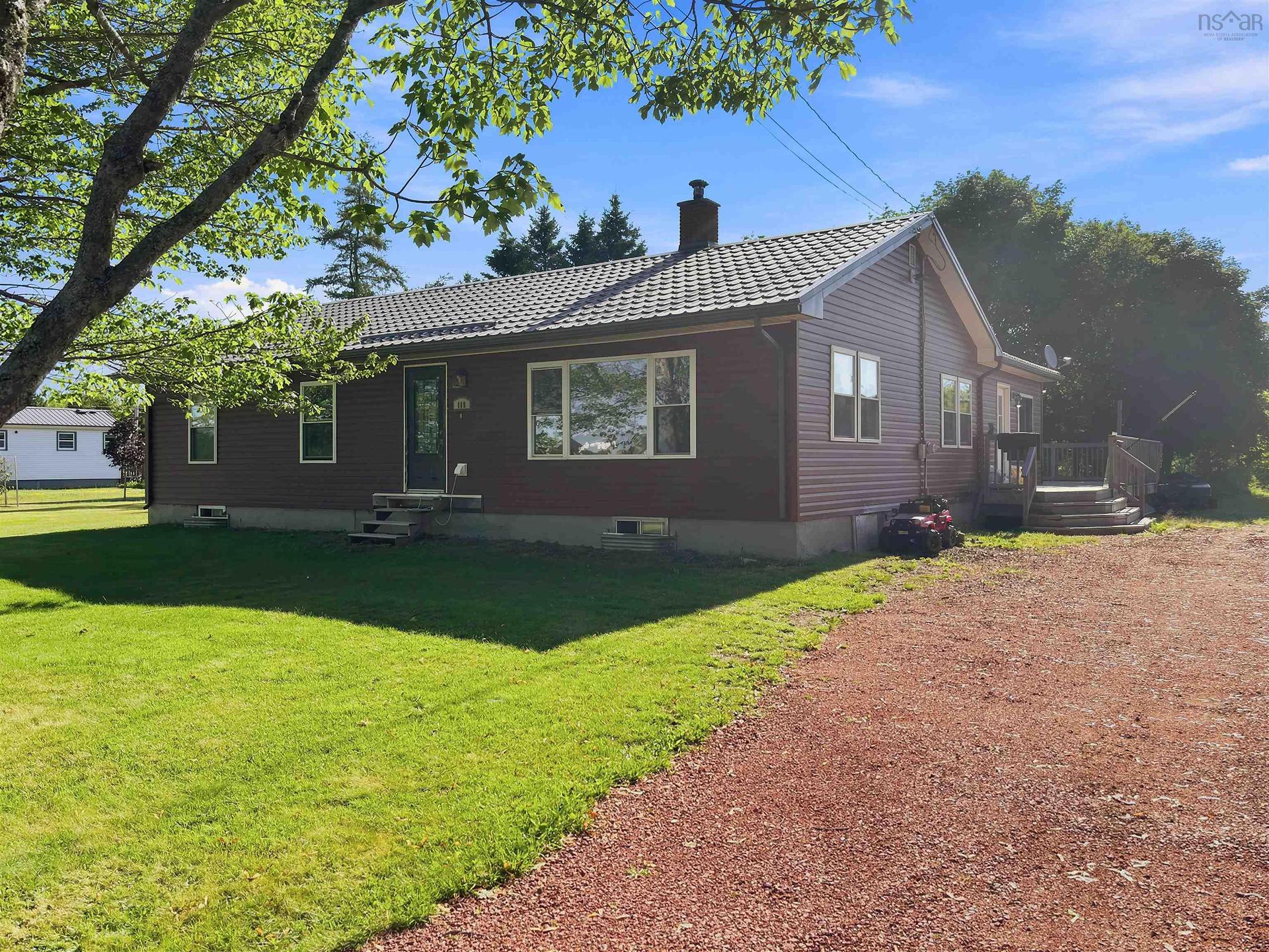 119 Pier Road, Parrsboro, NS - Outdoor