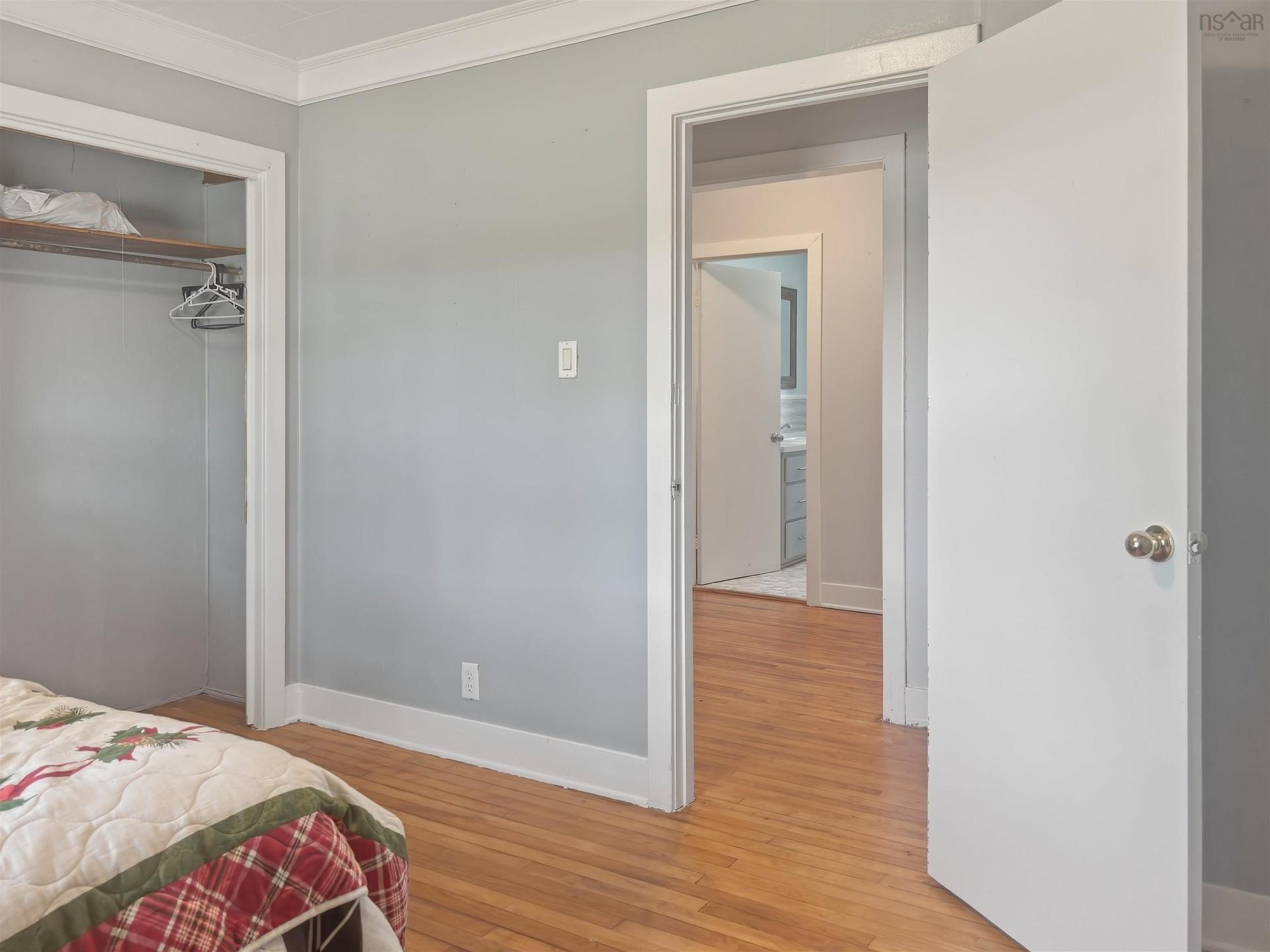 119 Pier Road, Parrsboro, NS - Indoor Photo Showing Bedroom