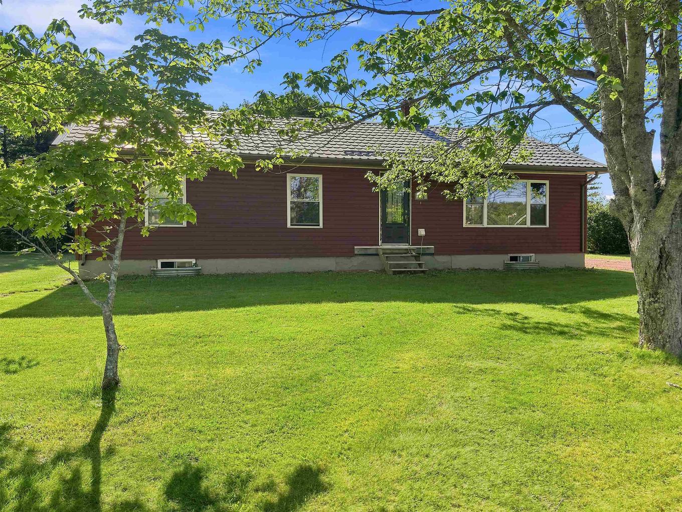 119 Pier Road, Parrsboro, NS - Outdoor