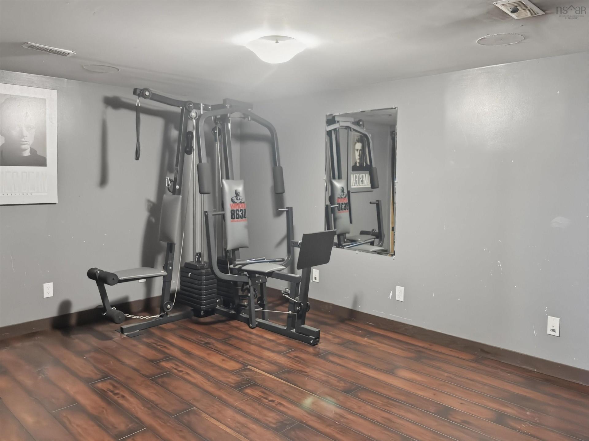 119 Pier Road, Parrsboro, NS - Indoor