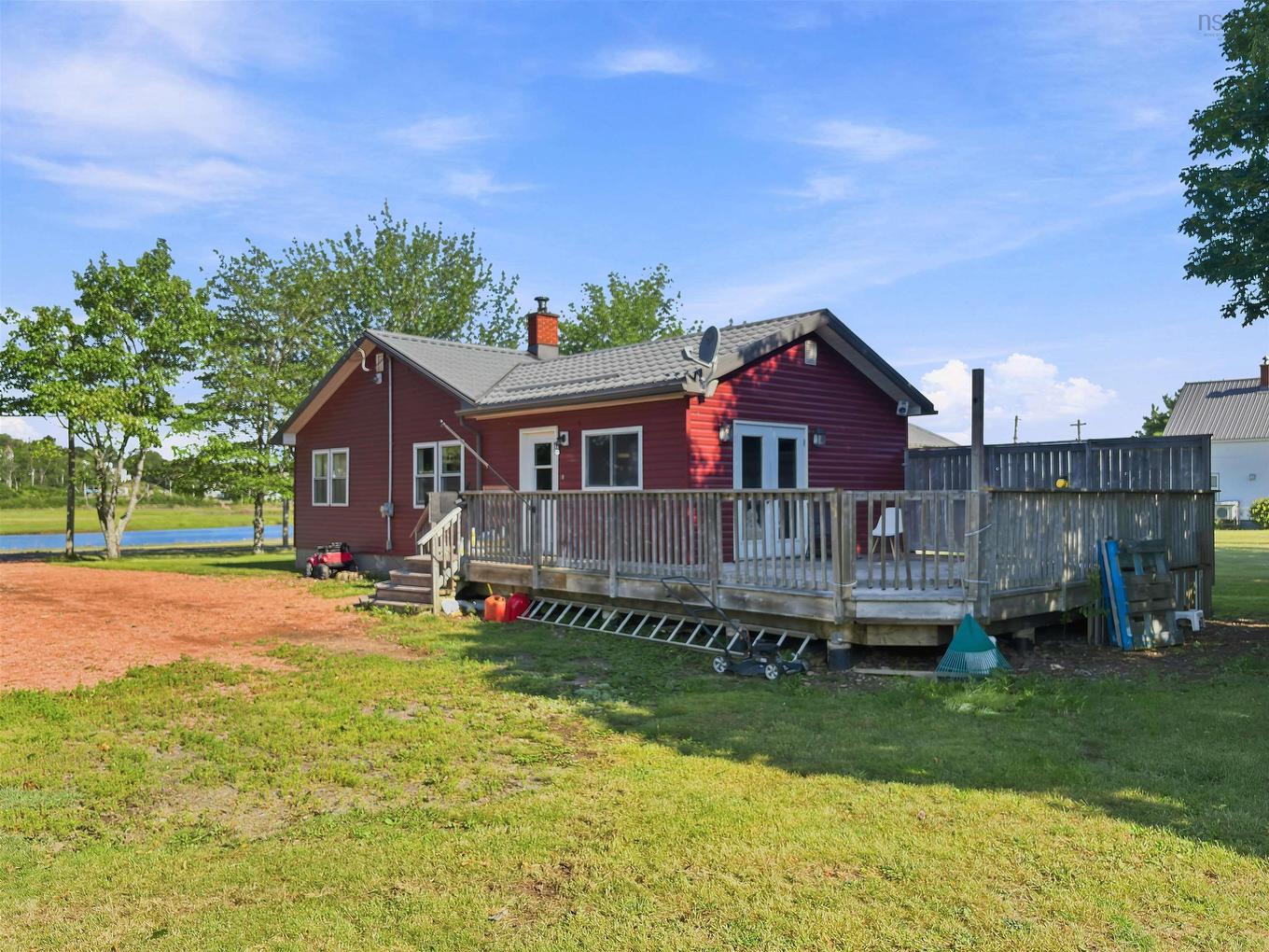 119 Pier Road, Parrsboro, NS - Outdoor With Deck Patio Veranda