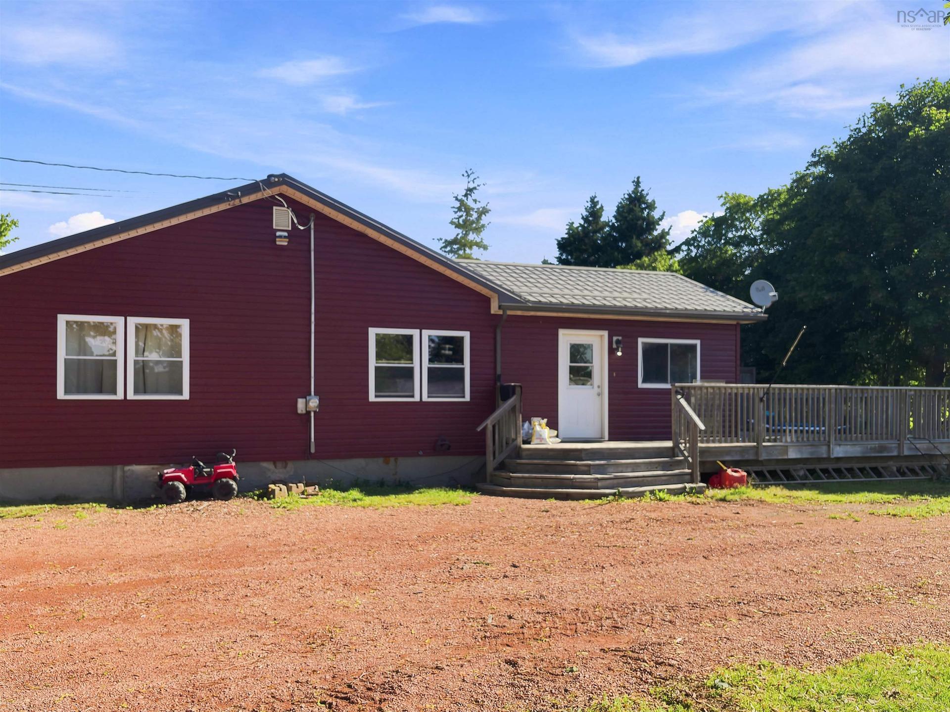 119 Pier Road, Parrsboro, NS - Outdoor With Exterior