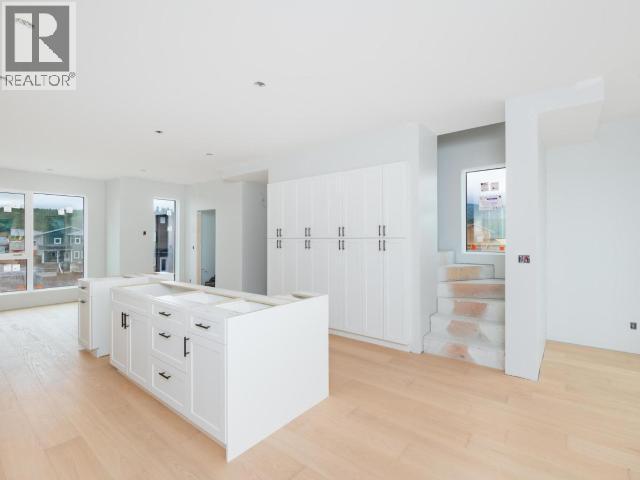 1-244 Witch Hazel Drive, Whitehorse, YT - Indoor Photo Showing Other Room