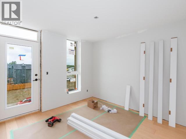 1-244 Witch Hazel Drive, Whitehorse, YT - Indoor Photo Showing Other Room