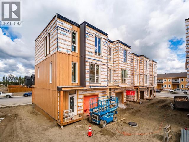 1-244 Witch Hazel Drive, Whitehorse, YT - Outdoor