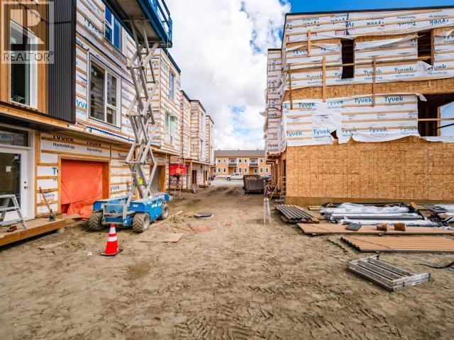 1-244 Witch Hazel Drive, Whitehorse, YT - Outdoor