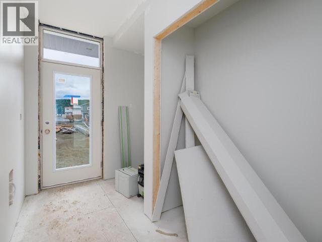 1-244 Witch Hazel Drive, Whitehorse, YT - Indoor Photo Showing Other Room