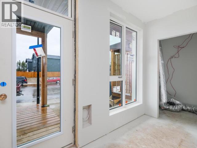 1-244 Witch Hazel Drive, Whitehorse, YT - Indoor Photo Showing Other Room