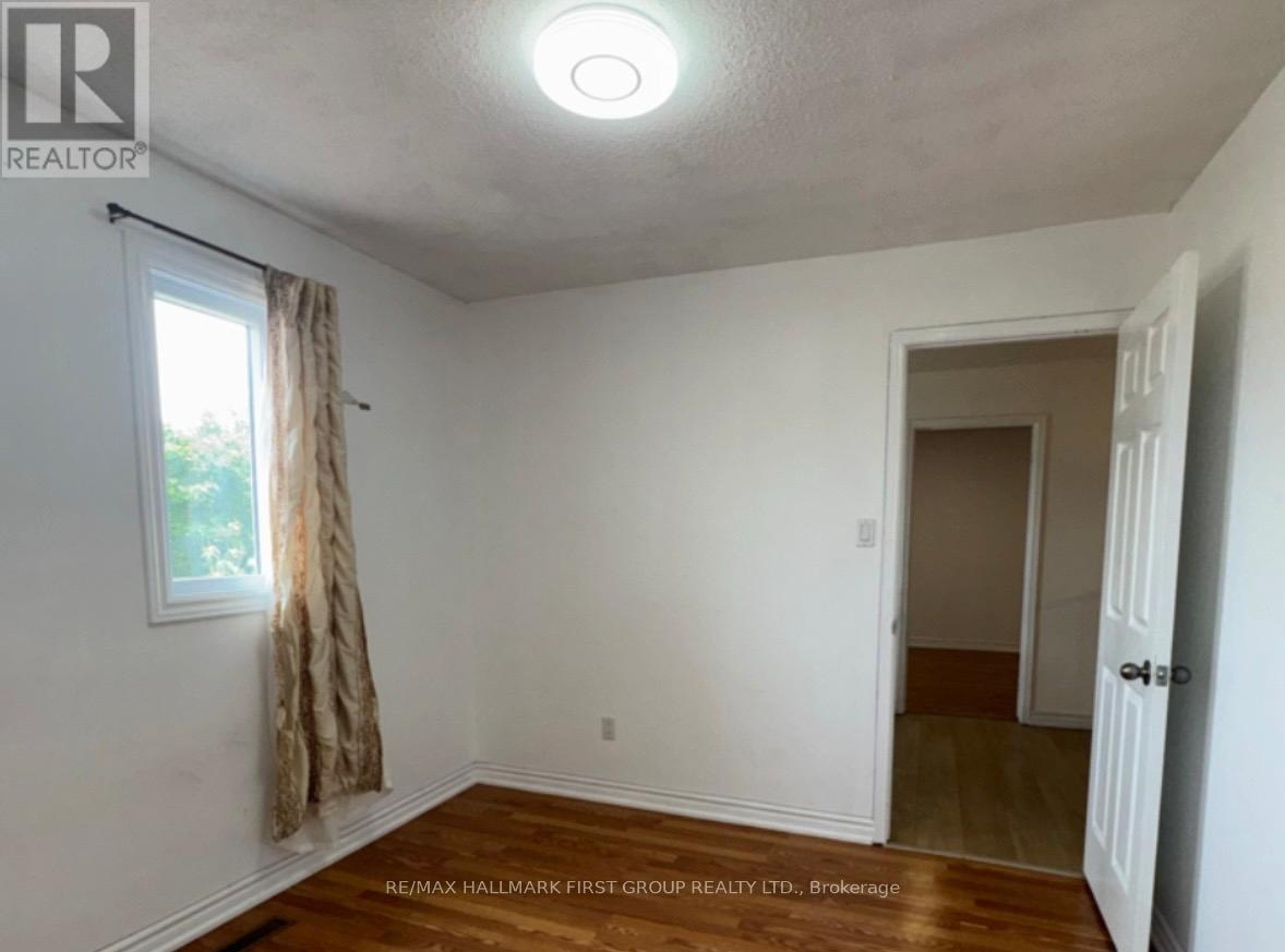 6 Carruthers Crescent, Barrie, ON - Indoor Photo Showing Other Room