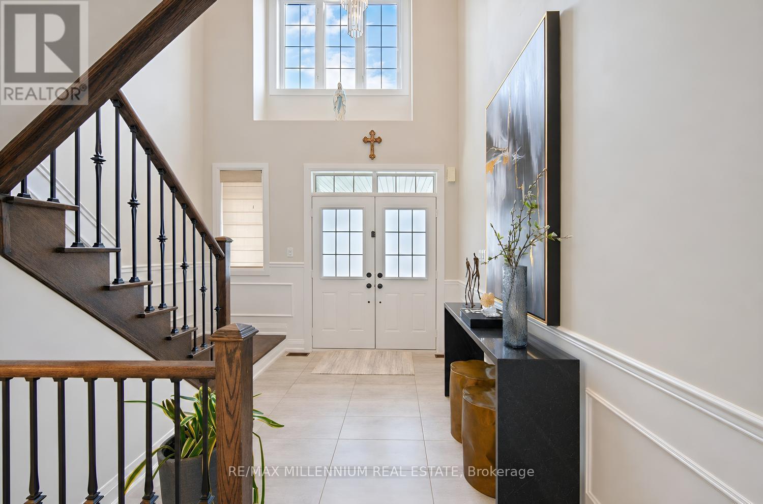 18 Boone Crescent, Vaughan, ON - Indoor Photo Showing Other Room