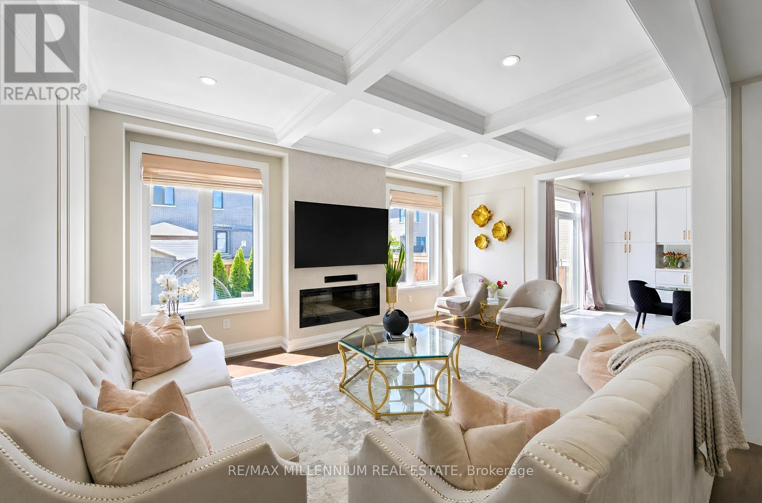 18 Boone Crescent, Vaughan, ON - Indoor Photo Showing Living Room With Fireplace