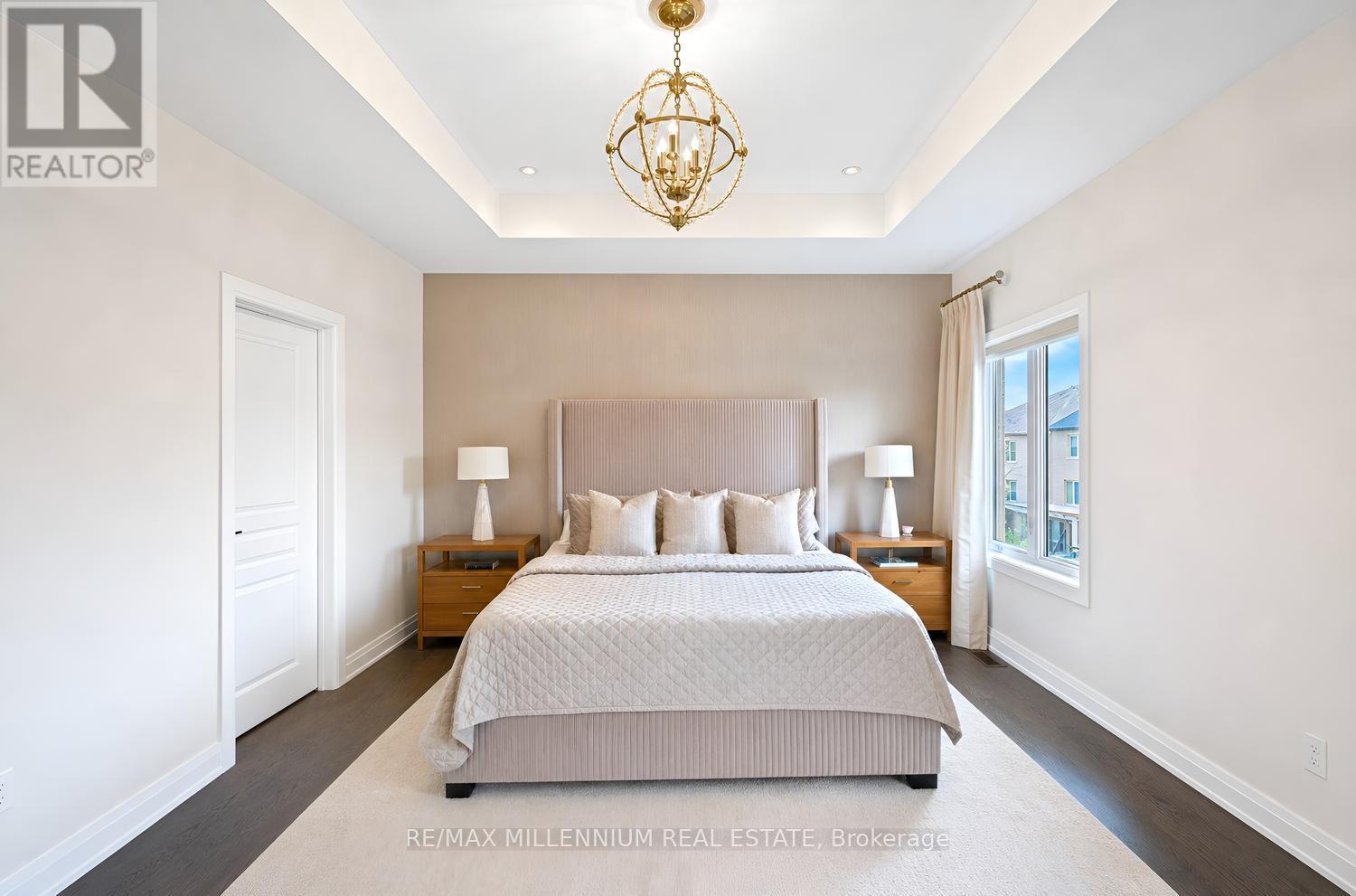 18 Boone Crescent, Vaughan, ON - Indoor Photo Showing Bedroom